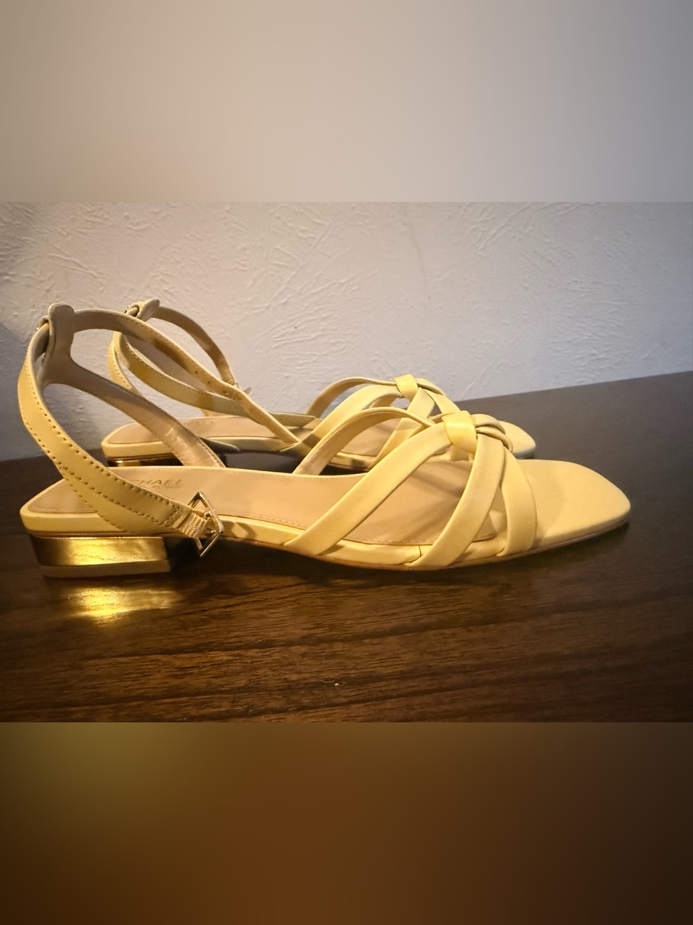 Michael Kors Butter Yellow leather Strappy Women's Sandals - size 6.5 - new